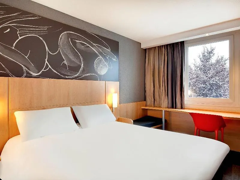 ibis budget Clermont Ferrand Nord Riom 2*,